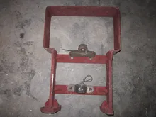 Fengshou FS184 tractor parts,the front support for axle, part number: 18.21.101A (the new model for Mahindra Fengshou)