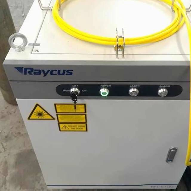 Хорошая цена raycus лазерный источник 300 Вт 500 750 1000 1500 волоконное лазерное