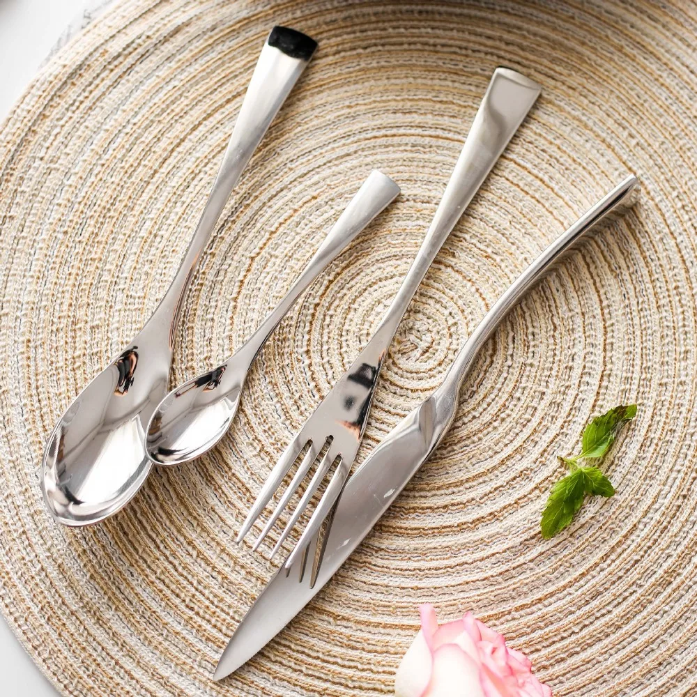 

24pcs/set High Grade European Retro Stainless Steel Cutlery Set Flatware Sets Dinner Knives Fork Spoon Set Dinnerware Tableware