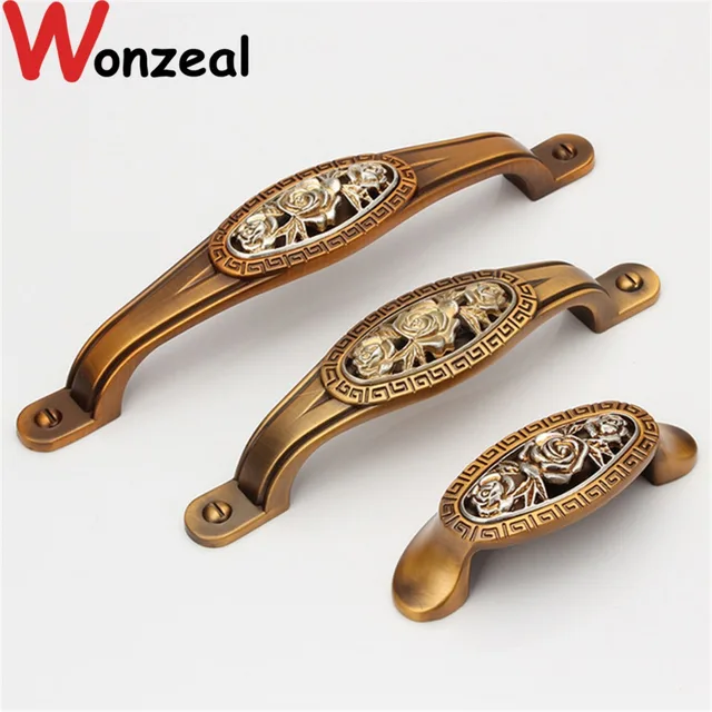 Best Price Single Knob / Hole CC 64mm/96mm/128mm Zinc Alloy Kitchen Furniture Handle antique bedroom drawer pulls with Rose Carving Best Price Single Knob / Hole CC 64mm/96mm/128mm Zinc Alloy Kitchen Furniture Handle antique bedroom drawer pulls with Rose Carving