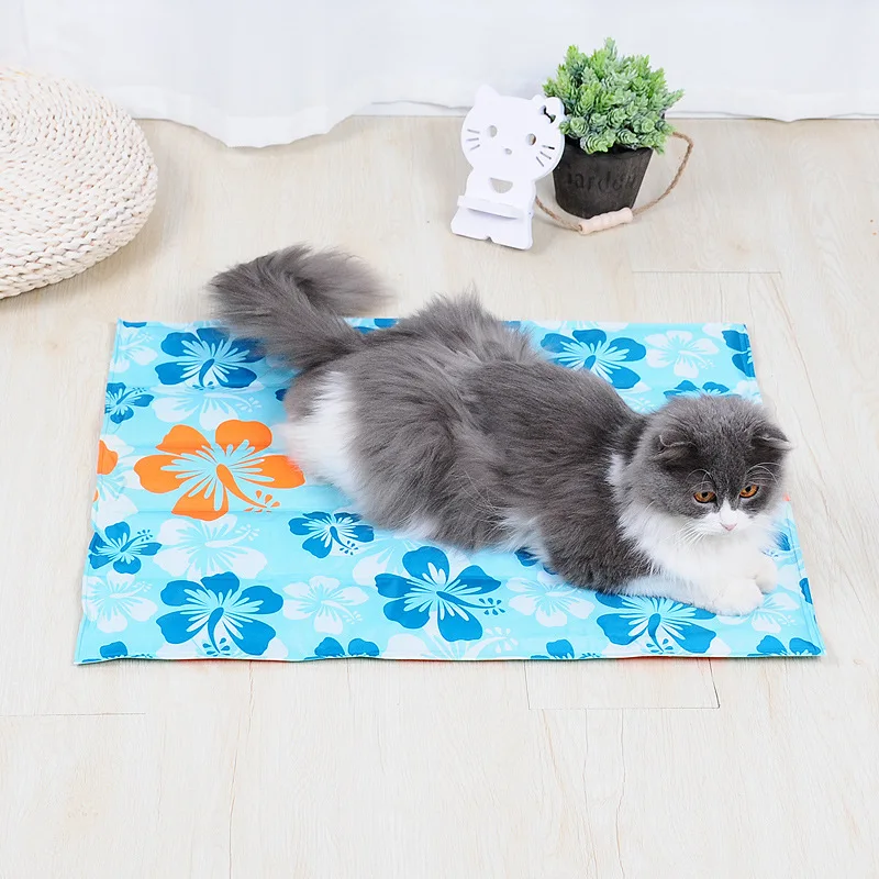 

Dog Cooling Mat Pet Ice Pad Teddy Mattress Pet Cool Mat Bed Cat Cushion Summer Keep Cool Pet Gel Cooling Dog Mat