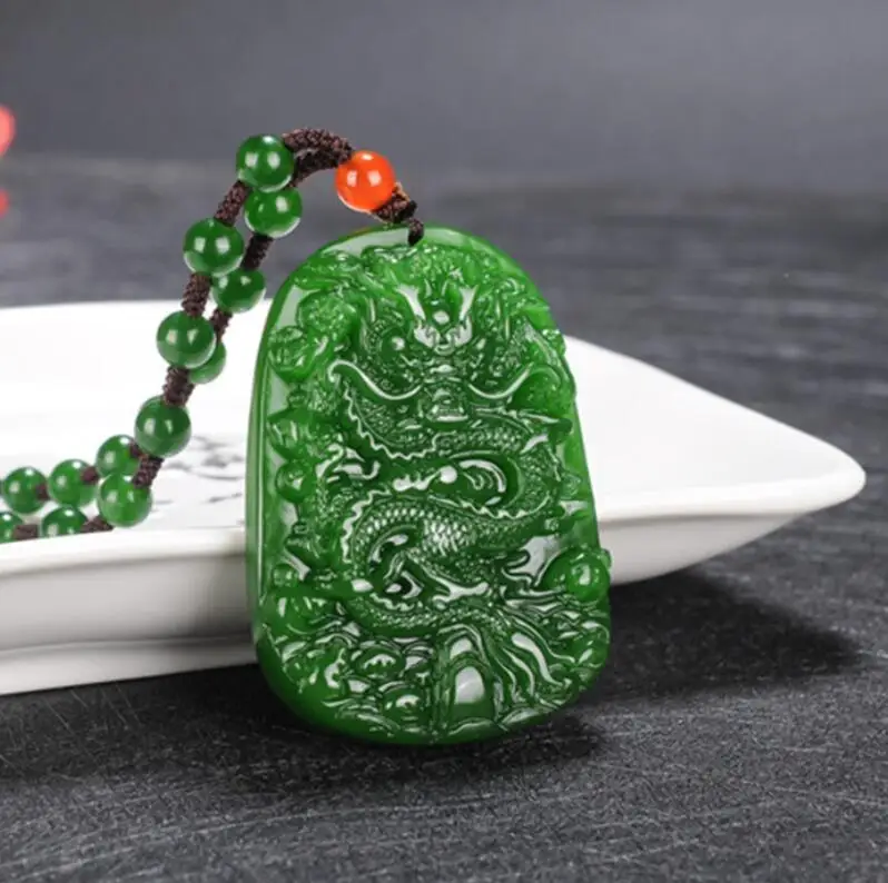 кулон из нефрита. кулон с нефритом. подвеска с нефритом натуральным. хотанский нефрит амулет дракон. кулоны из нефрита китайские.
