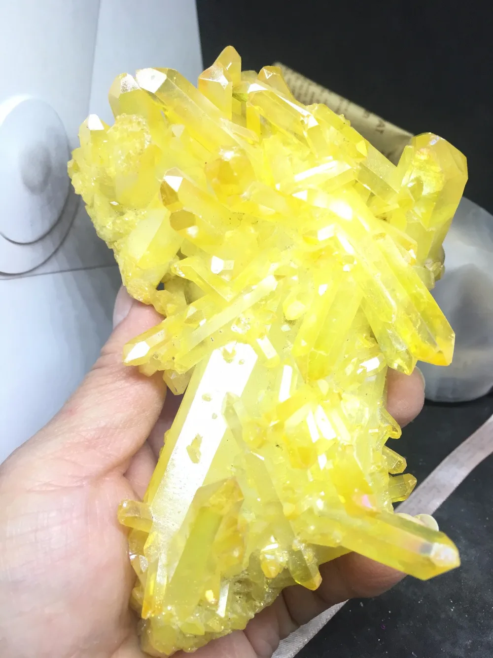 

PRETTY Aura Quartz Crystal Bismuth Titanium Silicon Clusters SPECIMEN
