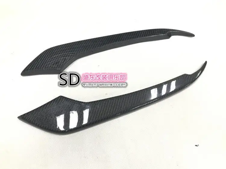 

Fit for Ford Mustang 15-17 fog lamp eyebrow front spoiler front bar wind knife