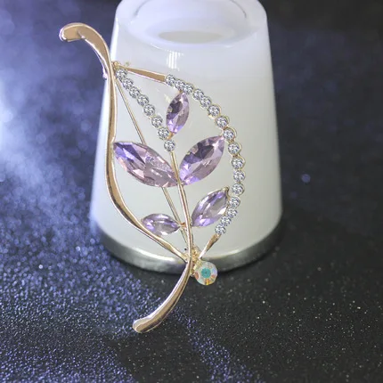 

Rhinestone Dress Anti-light Metal Pins Brooches Suit Sweater Cardigan Needle Clip Lapel Pin Scarf Buckle Brooch Women Jewelry