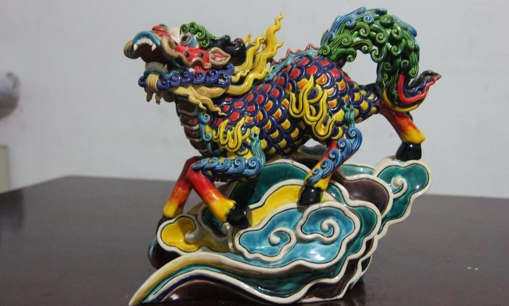 Китайская керамика фарфоровые kylin Kirin Chi-Lin Kilin Qilin Единорог статуя животного
