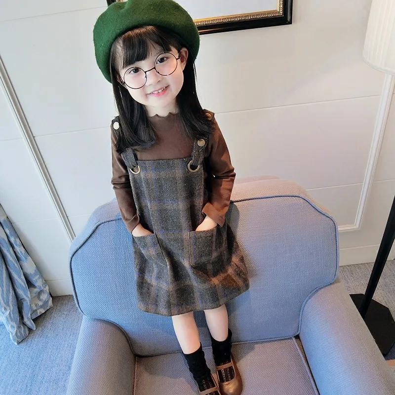 Осенние модные комплекты одежды в клетку в Корейском стиле для девочек Детская однотонная Базовая футболка с длинными рукавами+ клетчатый комбинезон, платье комплект из 2 предметов
