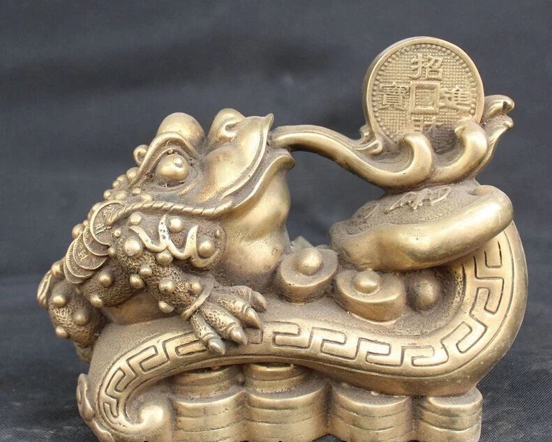 

shitou 003206 9" Chinese Fengshui Bronze Wealth Money YuanBao Golden Toad Spittor Ru Yi Statue discount 30% (C0324)