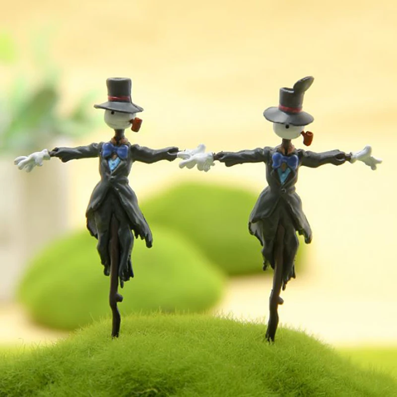 

1 Pc Mini Howl's Moving Castle scarecrow Comic Character Figure Toy DIY Model Hayao Miyazaki Anime Action Figure Garden Ornament