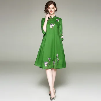 

Chinese Style New 2020 Women Summer Fashion Loose Mandarin Collar Embroidery Qipao Dress Female Elegant Cheonsgsam Dress Lanmrem