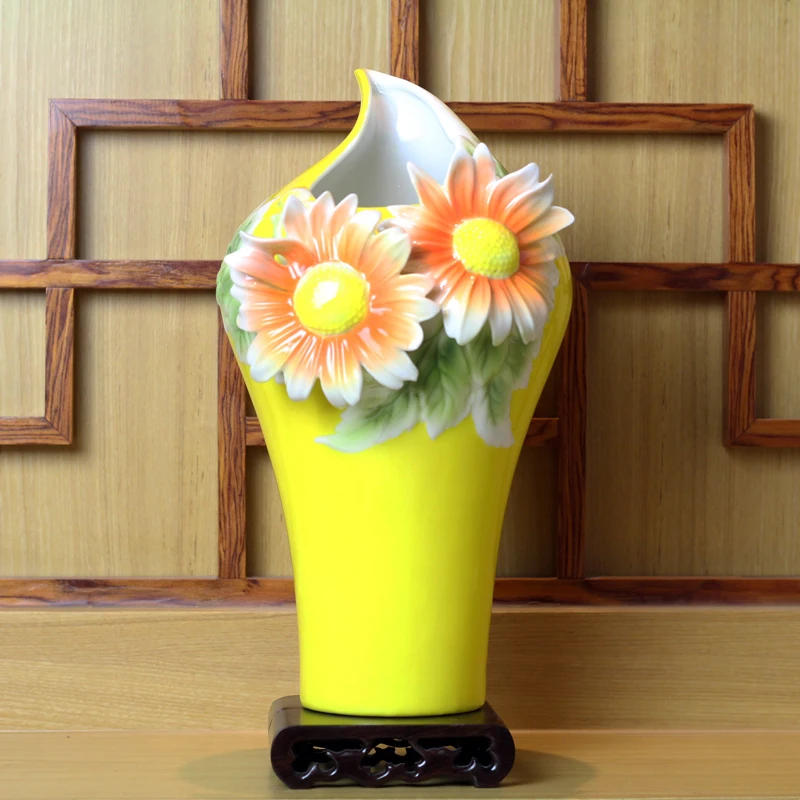

Yellow ceramic daisy flowers vase home decor vases for wedding decoration crafts room decoration objects porcelain figurines
