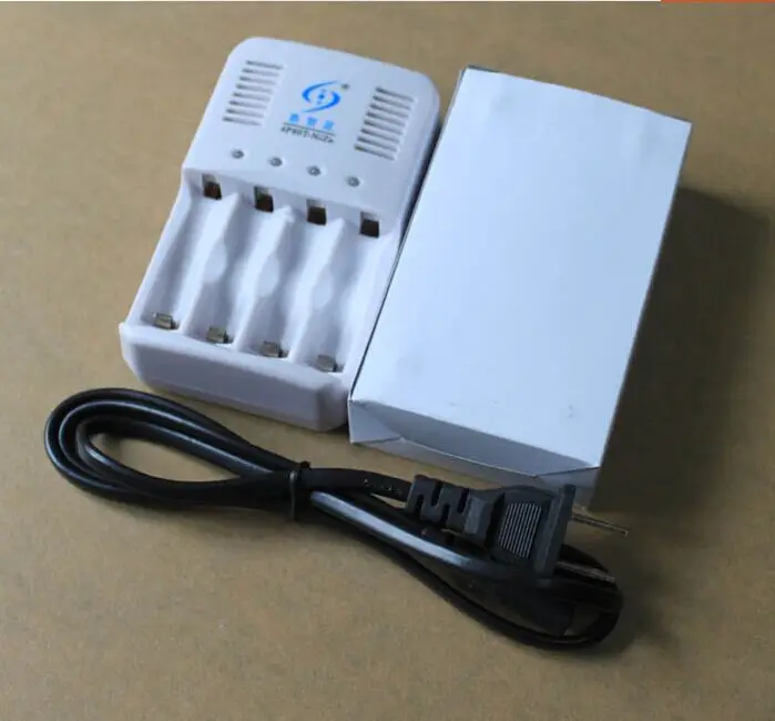 

1PCS 4 slots 4 channels 4 ports 1.6v NiZn 1.2v NiMH Rechargeable aa aaa Battery Charger , with led auto transfer