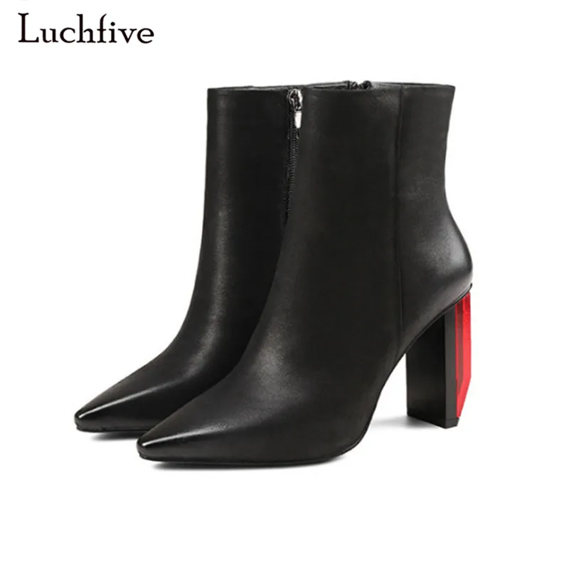 

Individual Light Heel Ankle Boots For Women Pointed Toe Side Zipper Chunky Heel Fashion Runway Botas Mujer