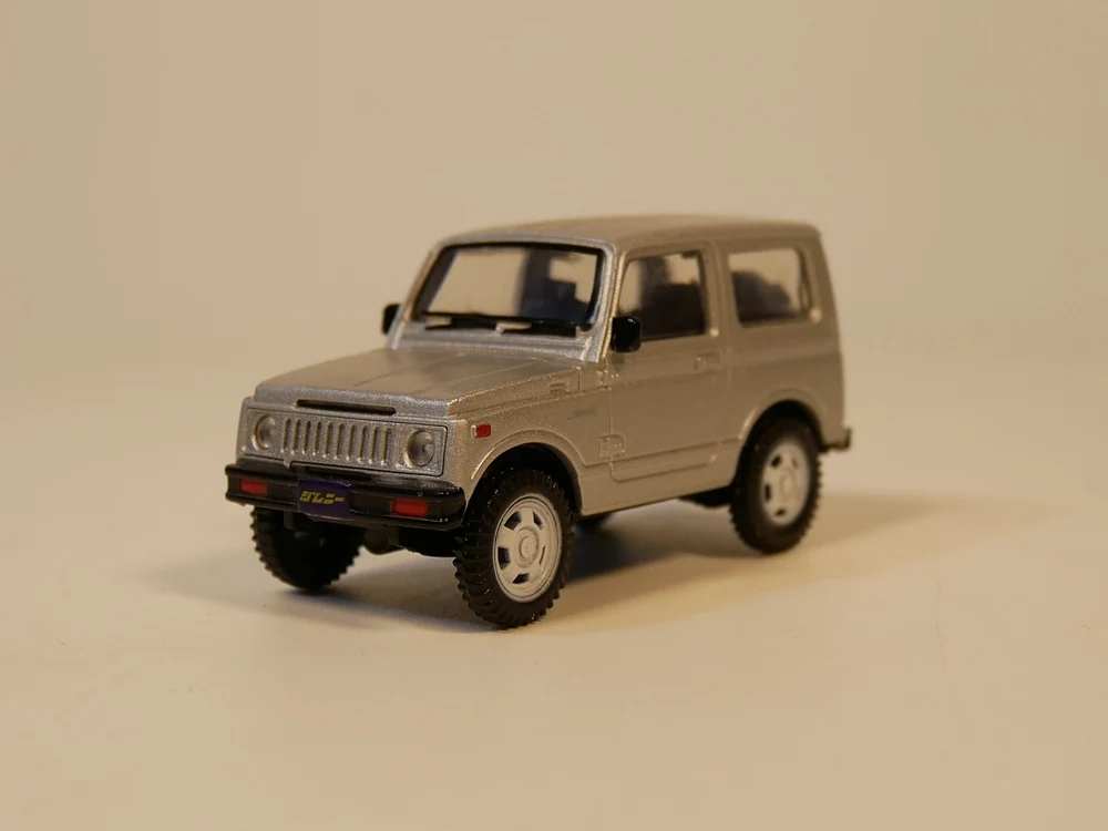 Модель автомобиля aoshin 1:64 SUZUKI Jimny SJ30 (пластик)|Наземный транспорт| |
