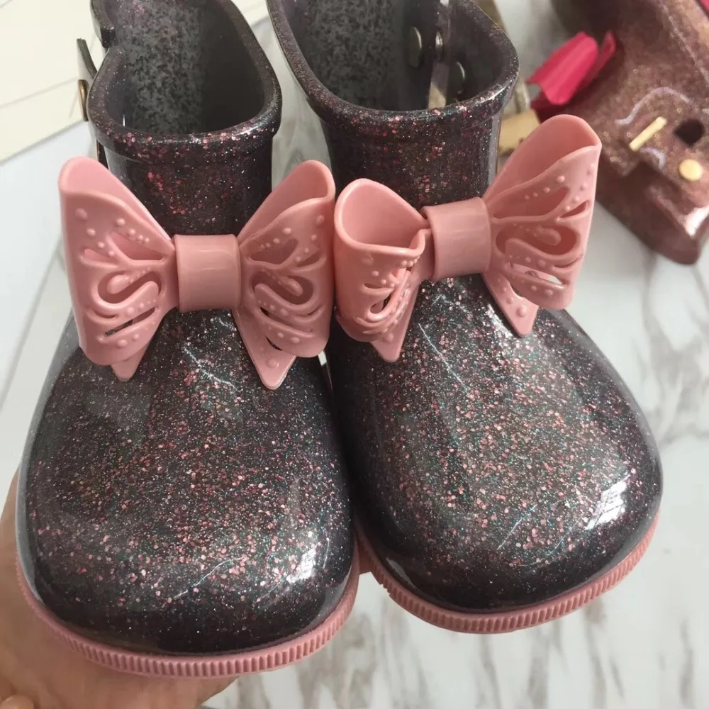 Mini Melissa/Новинка года; резиновые сапоги с вырезами и бантом; прозрачная обувь; детская обувь; непромокаемые сапоги; обувь для девочек; противоскользящая подошва; Водонепроницаемая Обувь