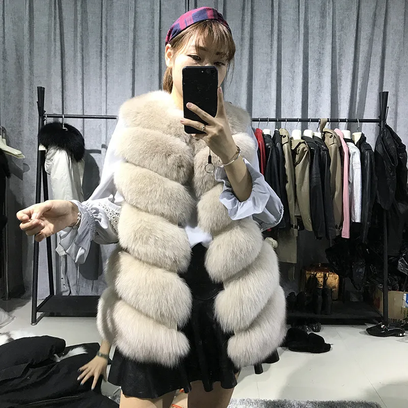 

2018 new winter's whole skin fox fur vest Zhongchang female coat section 6 oblique stripe vest
