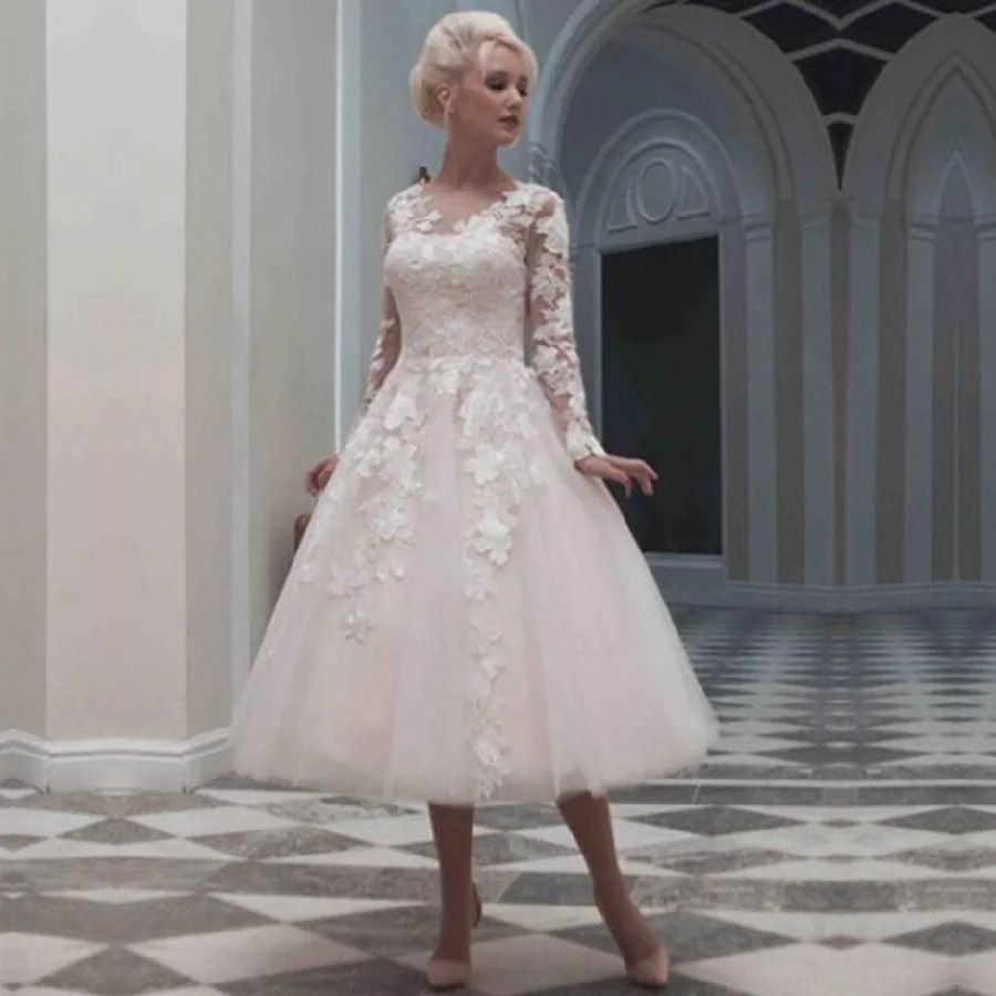 

Scoop Lace Appliques A Line Short Wedding Dress With Long Sleeves vestidos de novia 2019 Button Back Tea Length Wedding Gowns