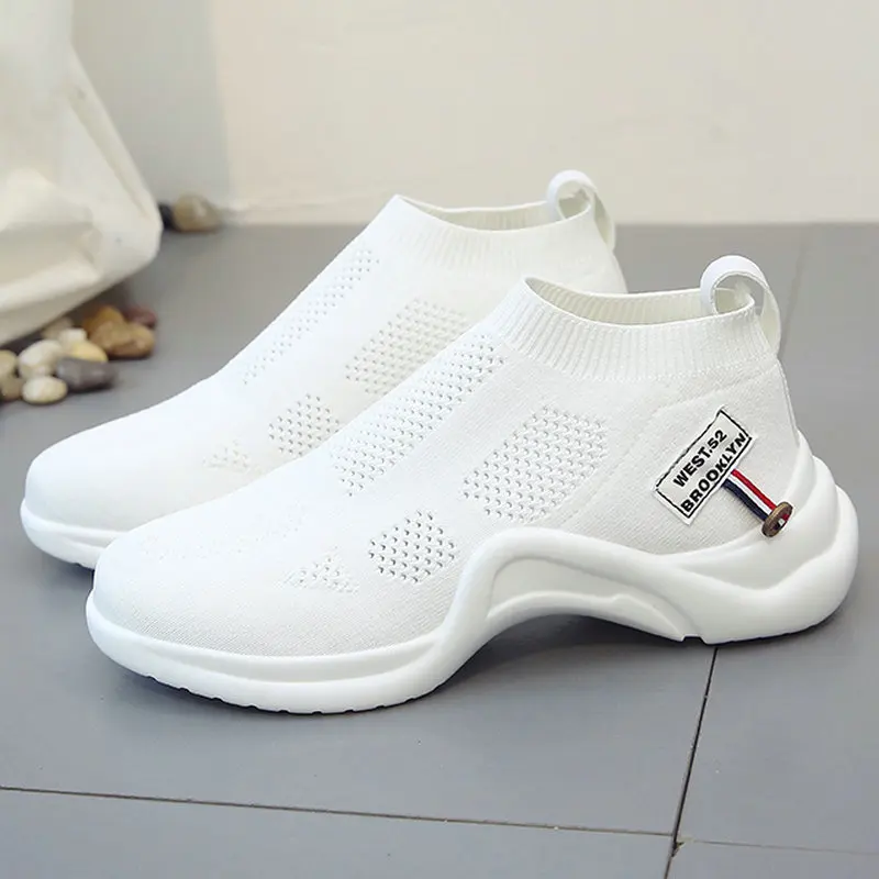 women's black and white shoes