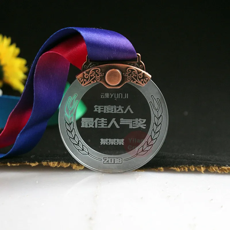 

Hot sale !High-grade Gold Silver Copper Medal for Honored Basketball Football Crystal Medal