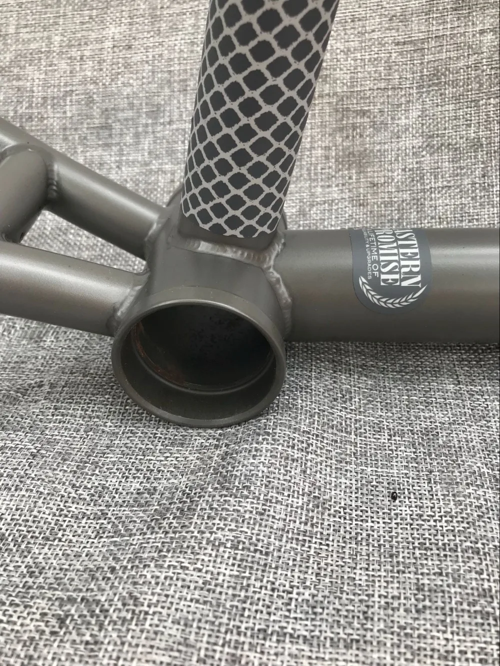 Discount EASTERN night tramp BMX frame heat treated red made in Taiwan 4 Discount EASTERN night tramp BMX frame heat treated red made in Taiwan 4