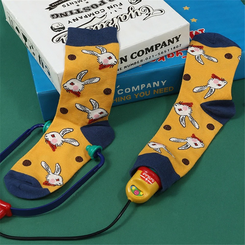 

Women's spring autumn cotton cartoon crew socks street personality retro rabbit print stitching color trend funn'y happy socks