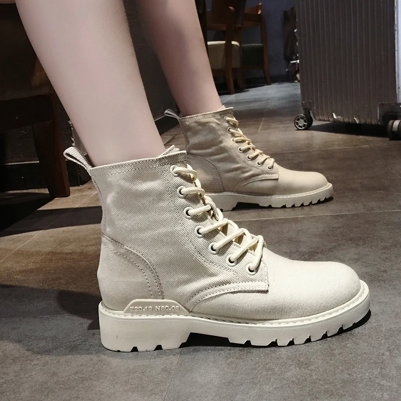 

2019 Spring Autumn new women's Motorcycle boots Martin boots wild fashion Flat with comfortable Short boots