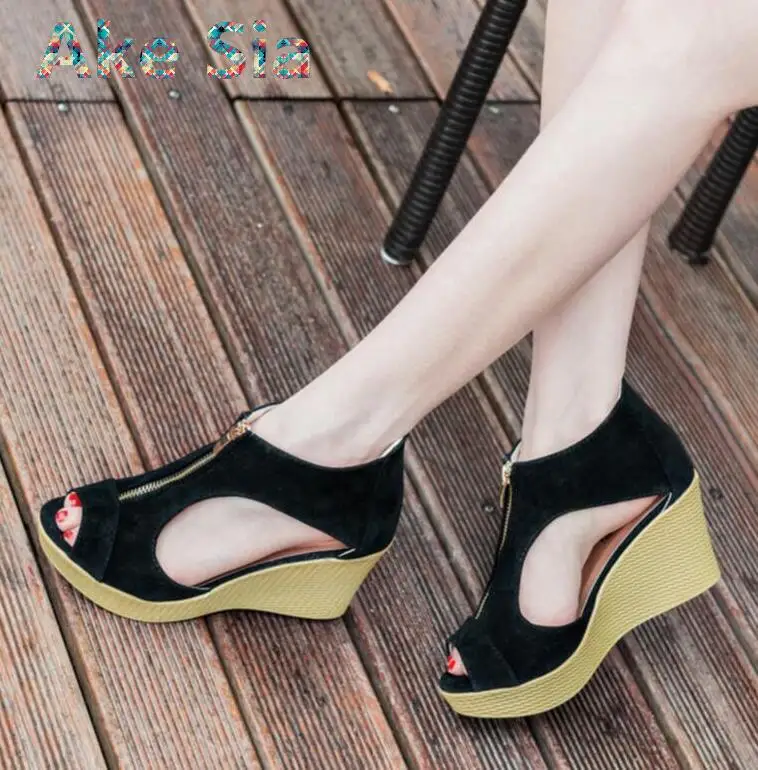 

2018 Summer new slope with increased sandals casual female high-heeled sponge cake shoes thick free shipping