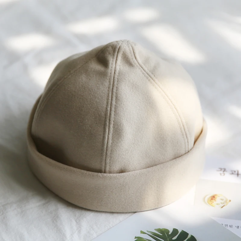 

New Men and Women Street melon hat retro trend Eaves lessor Solid Flange hat