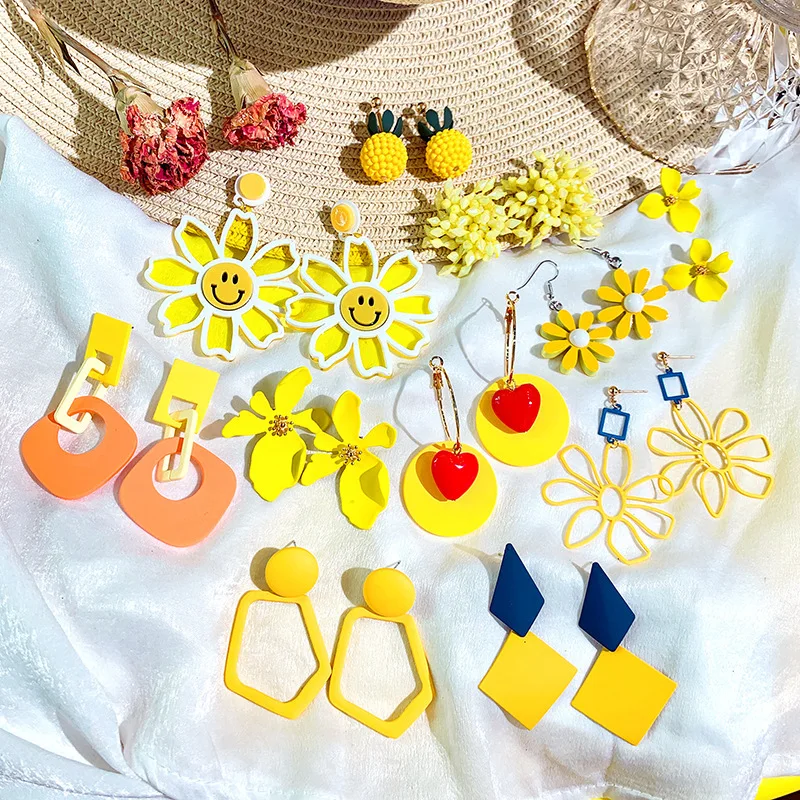 

Summer Yellow Earrings Woman 2019 Flower Acrylic Geometry Exaggeration Earring Long Eardrop