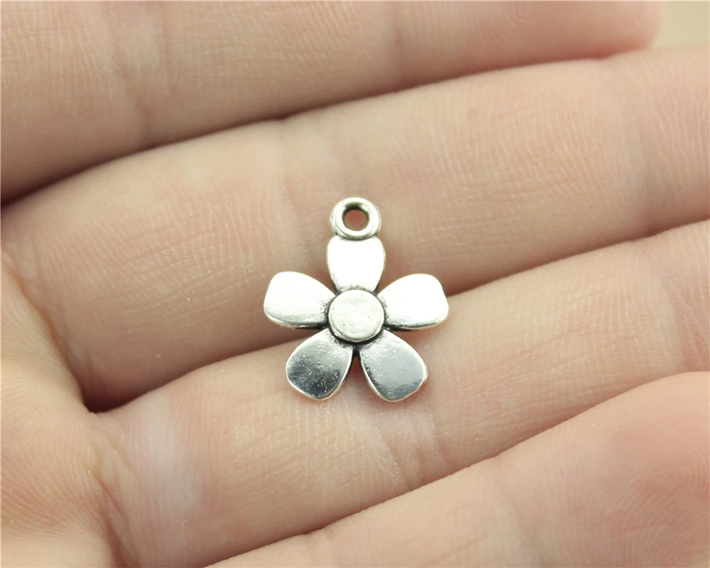 WYSIWYG 15pcs 17x14mm Daisy Flower Charm Double Sided Daisy Flower