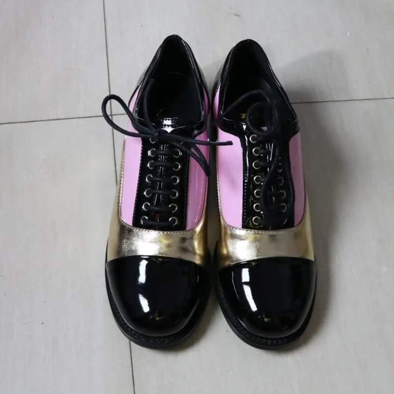 Женские оксфорды в британском стиле с закругленным носком золотого, розового и красного цветов на шнуровке; scarpe chaussures; Туфли-броги