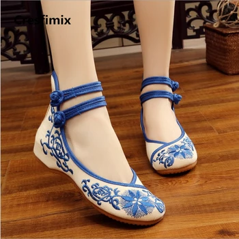 

Women Cute Comfortable Spring & Summer Chinese Traditional Embroidery Flat Shoes Lady Cool Floral Blue Shoes Dance Shoes E194