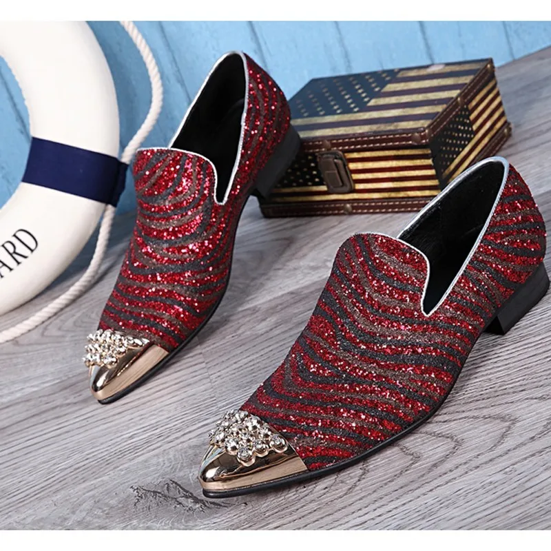 New Fashion Men Velvet Slippers Loafers Slip-on Casual Men Flats Luxury Wedding Gold Toe Dress Formal Shoes silver red Size12