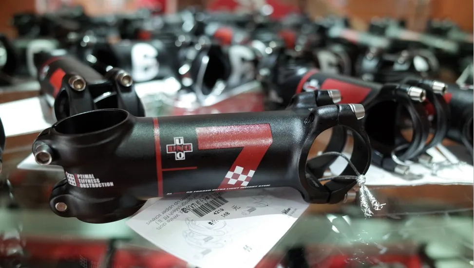 Baratos UNO 7 más ligero 7050 de aluminio bicicleta de montaña bicicleta mtb stem 31,8*60 70 80 90 100 110 120 130mm 7 17 grados