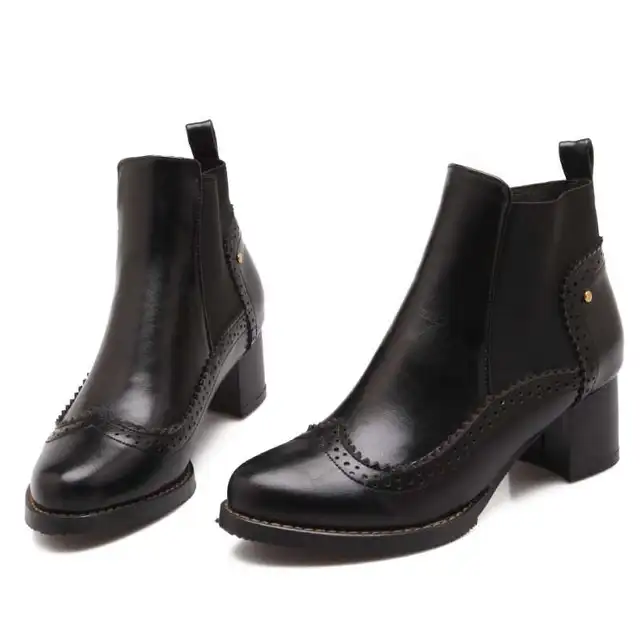 stylish sandals online