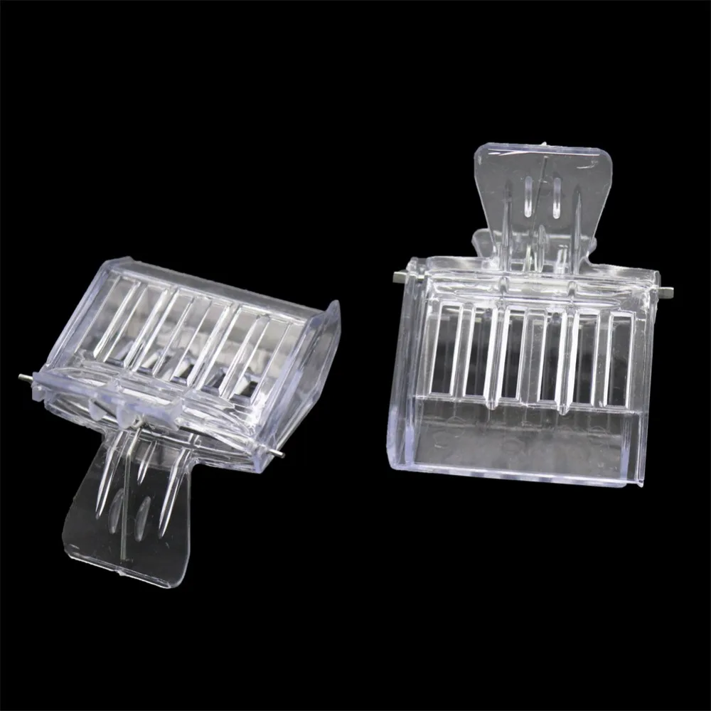 

2 PCS Bee Tools Queen cage Colorless plastic clip Bee Clip Beekeeping equipment Isolation room Insectary box