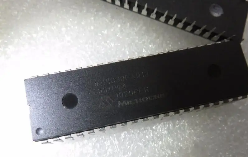 

5pcs/lot DSPIC30F4013 DSPIC30F4013-30I/P DIP40