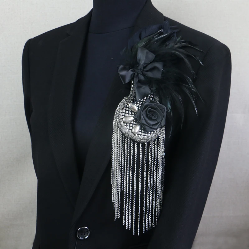 

Vintage feather flower tassel badge brooches men suit decoration stage bridegroom brooch pins jewelry new year gifts handmade