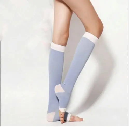 Медицинский препарат против варикозного расшрения вен носки 20-30 мм рт. Ст. Давление медицинские эластичные носки для сна варикозное расширение вен носки дымоход носки