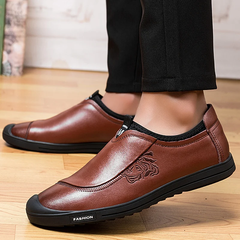 

Brand Summer spring Breathable Genuine Leather Flats Loafers Men Casual shoes men Luxury Fashion Slip On Driving shoes Jx5