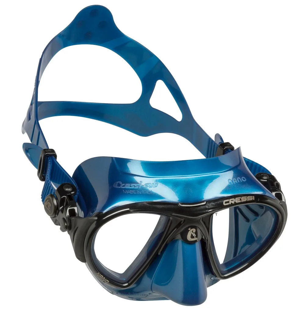 

Cressi Nano Ultra Low Volume Free Diving Mask Tempered Glass 2 Window Integrated Dual Frame Black Silicone Mask for Adults