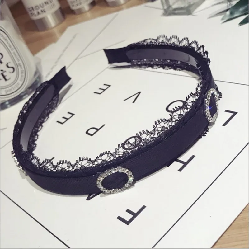 New simple hair accessories solid color fabric ring with teeth anti-slip light plate hairband headband hair accessories women New simple hair accessories solid color fabric ring with teeth anti-slip light plate hairband headband hair accessories women