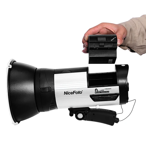 US $339.00 NICEFOTO Nflash600 Wireless Studio Flash Classic 600 LED Lamp For Outdoor Photography BuiltIn Wireless HiSpeed Flash Light