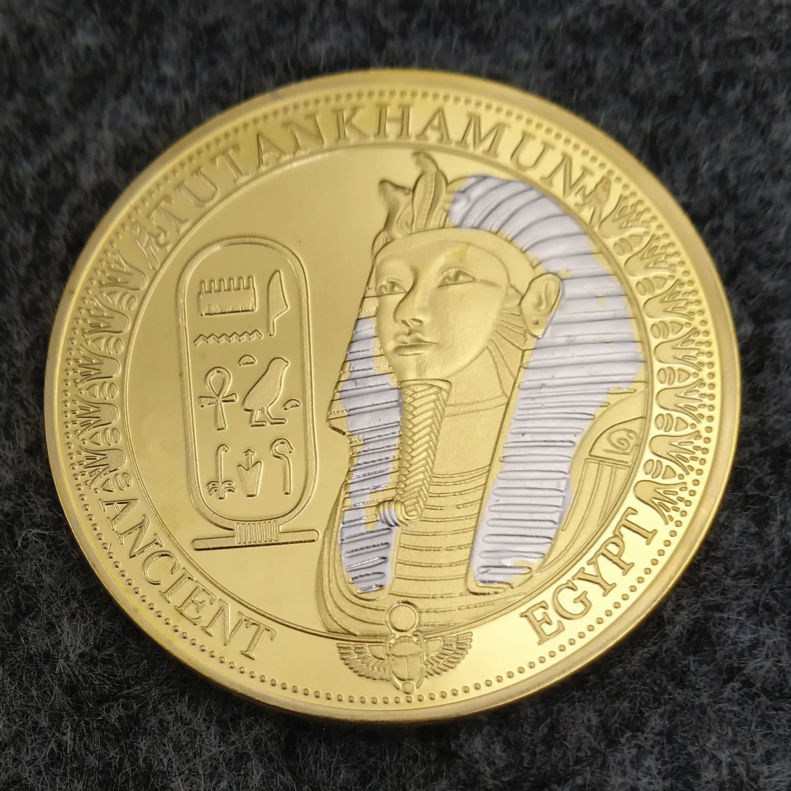 монеты египта сфинкс. египетские монеты сфинкс. египетские монеты сфинкс. египетские монеты со сфинксом. древнеегипетская золотая монета.