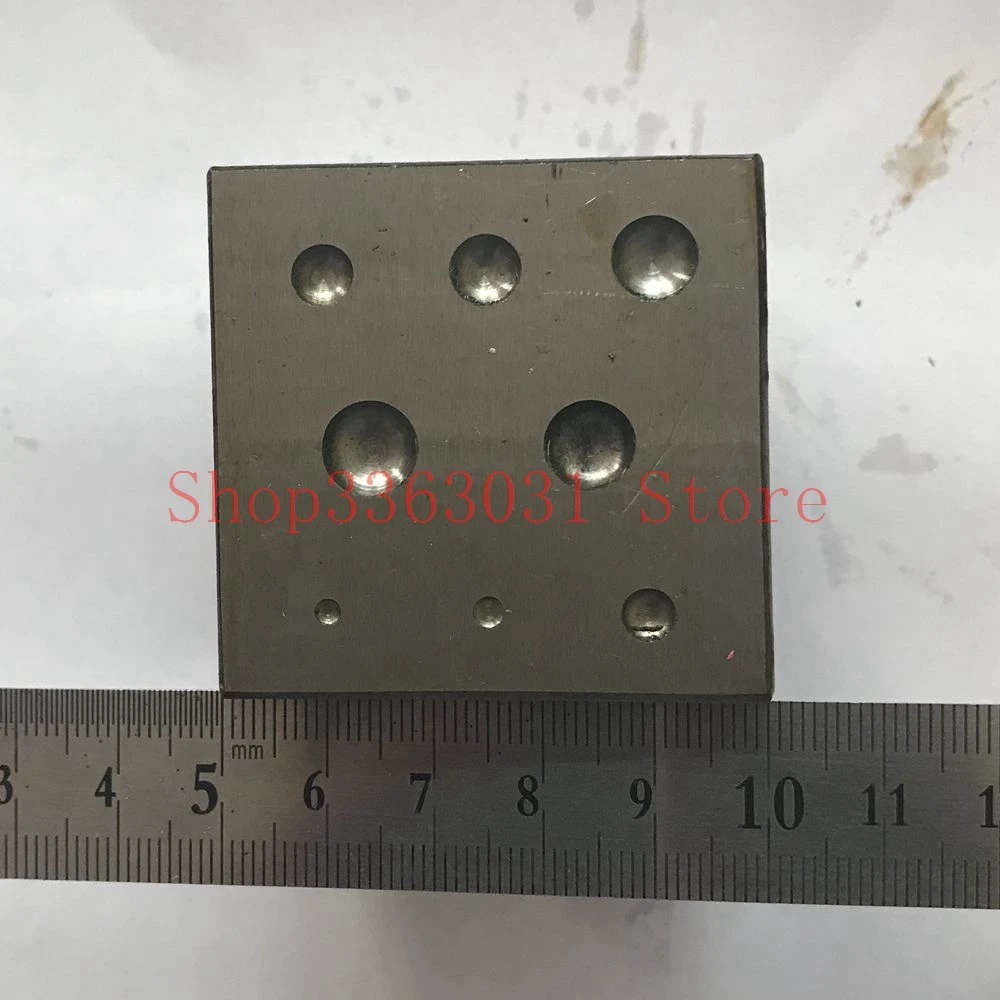 41350cm-3