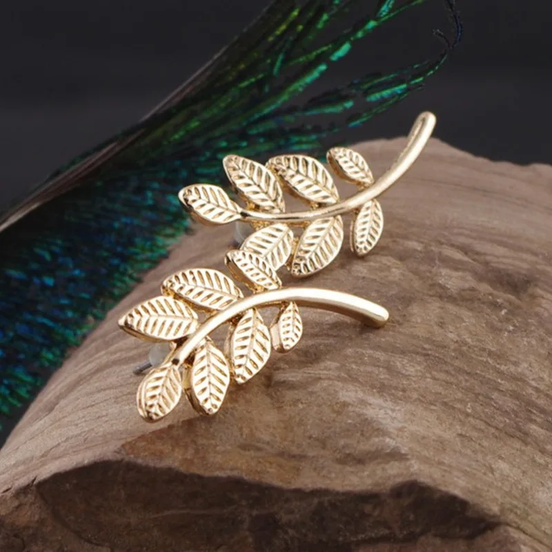 

ER140 Hot new fashion explosion models wild fashion metal leaves stud earrings for women jewelry Gift Free Shipping