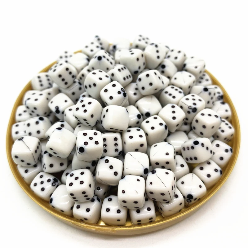 

New 30PCS/Lot 6 Sided Portable Drinking Dice 8MM Acrylic Round Corner Board Game Dice Party Gambling Game Cubes Digital Dices#05