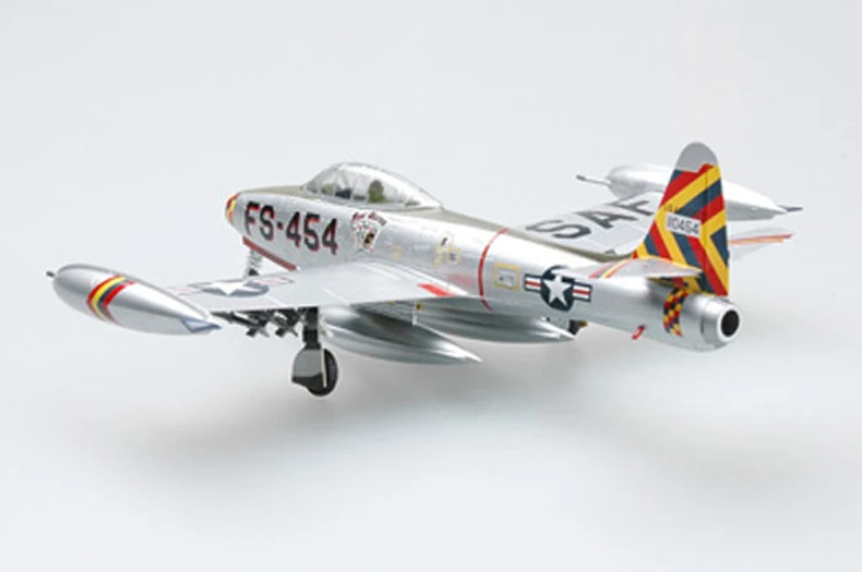 Труба 1: 72 Американский F-84G thunderbolt 36800 Готовые модели продукта