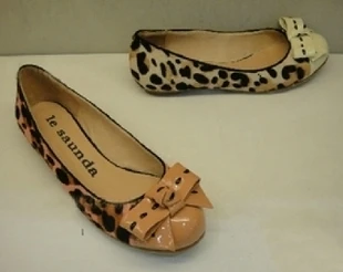 le saunda boots price