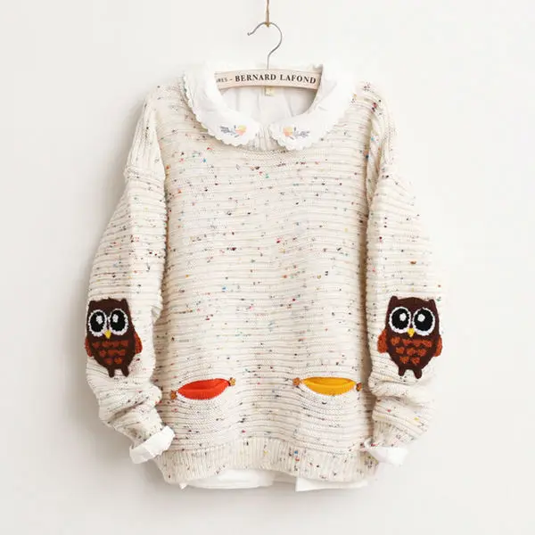 4 women sweaters and pullovers
